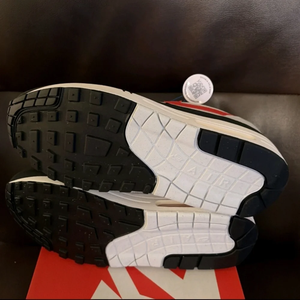 NIKE AIR MAX 1 CHILL 2.0 - Picture 5 of 5